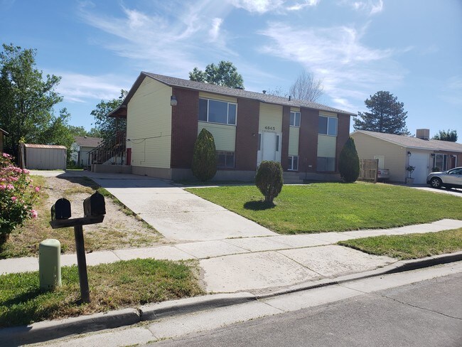 Building Photo - 4845 Heath Ave