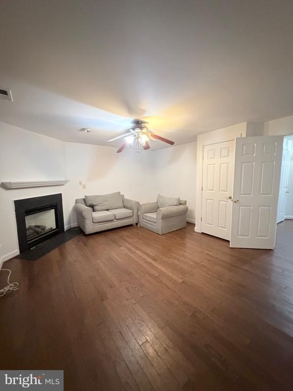 Building Photo - 14066 Madrigal Dr