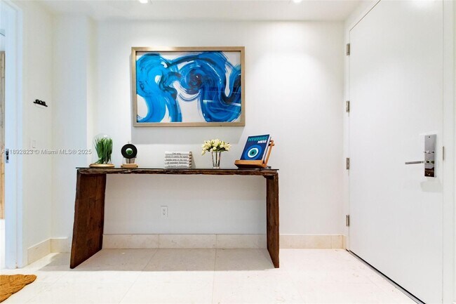 Foto del edificio - 360 Ocean Dr