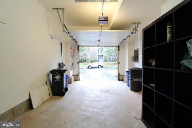 Building Photo - 30 Chicopee Dr