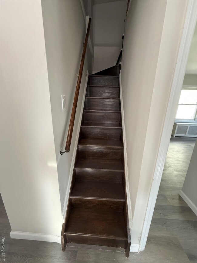 Foto del edificio - 84-63-84161 161st St