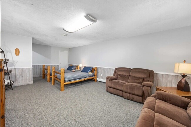 Foto del edificio - 6542 Bella Vista Dr NE