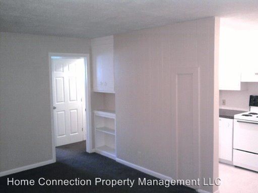 Building Photo - 1133 S Quincy Ave