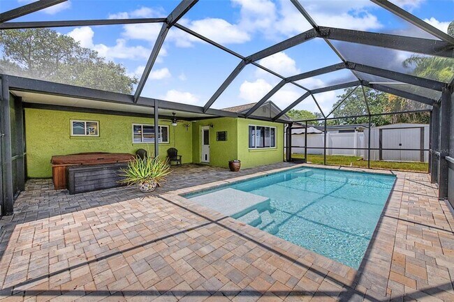 Foto del edificio - 4212 Gray Squirrel Ln