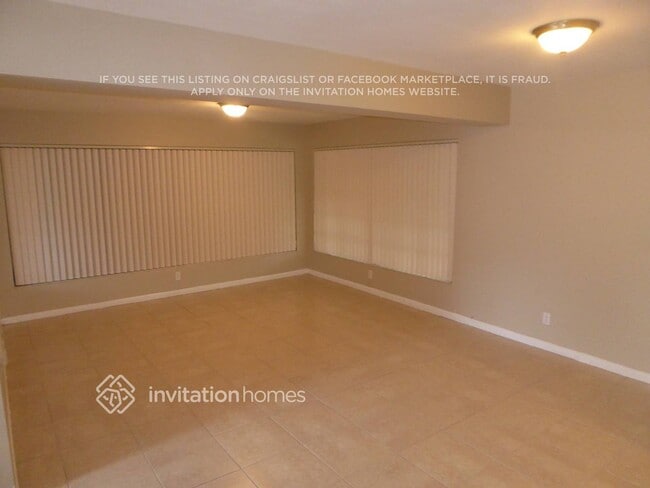 Foto del edificio - 801 SE 15th St