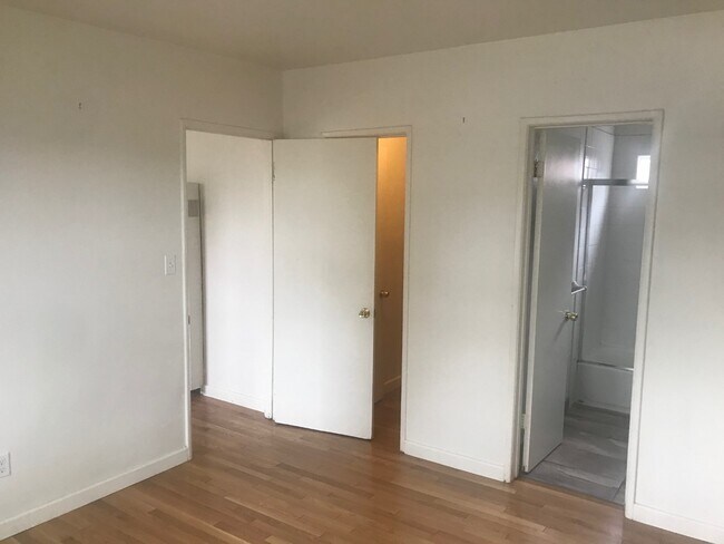 Bedroom - 3005 Greely Ave