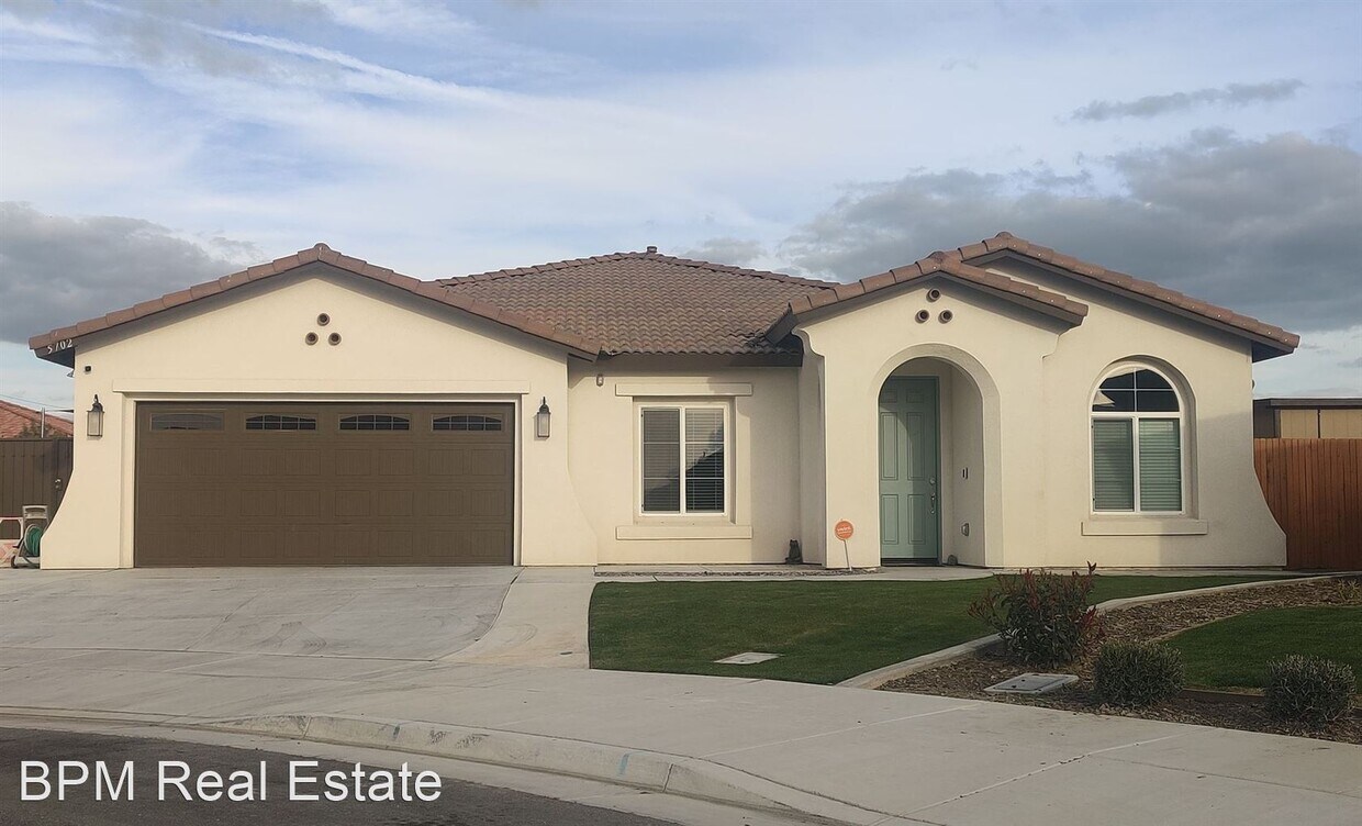 4 br, 2 bath House 5702 Eiffel Pl. House Rental in Bakersfield, CA