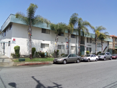 Building Photo - 13637 Cordary Ave