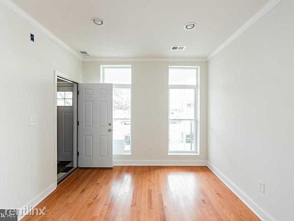 Foto del edificio - 315 E 25th St