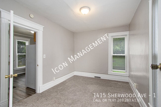 Building Photo - 1415 Sherwood Ave