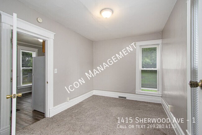 Foto del edificio - 1415 Sherwood Ave