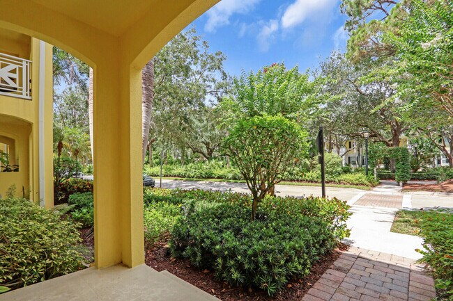 Foto del edificio - 3183 E Community Dr