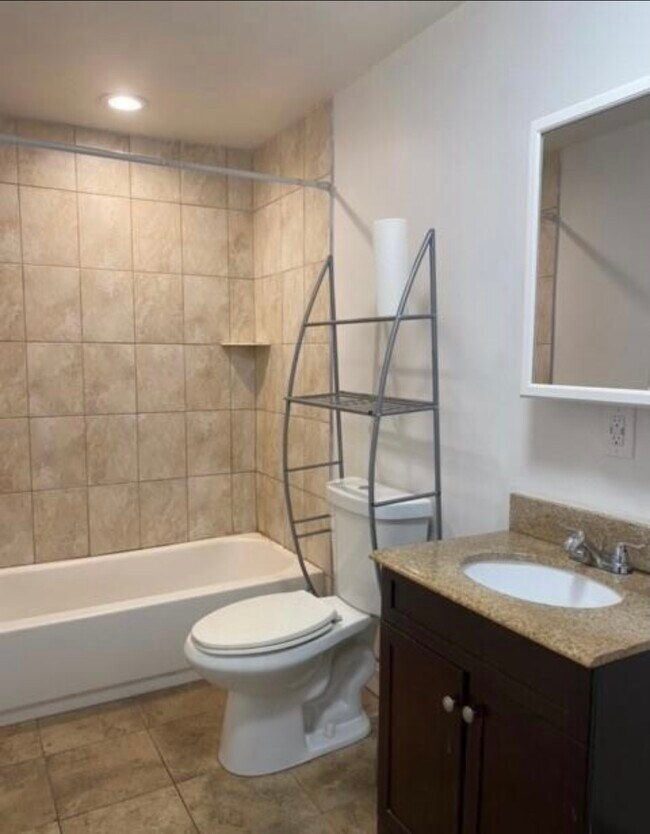 27 Clover St Unit 27, Ansonia, CT 06401 Apartments at 27 Clover St