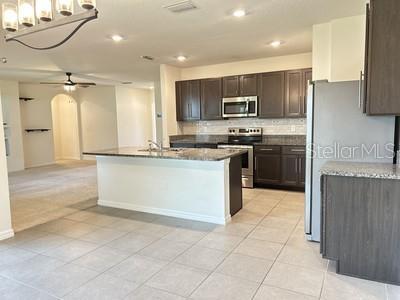 Building Photo - 4965 NE 14th Pl