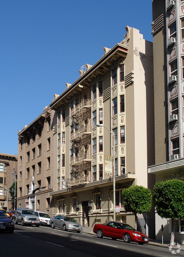 Building Photo - 660 Bush St