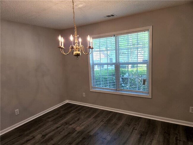 Building Photo - 7071 Mahonia Pl