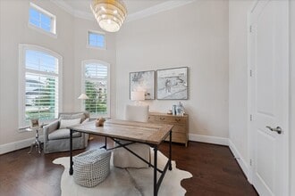 Building Photo - 5823 Stratton Wds Dr