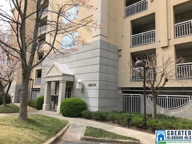 Primary Photo - 2600 Arlington Ave S