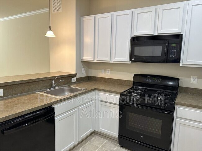 Building Photo - 4820 Dane Ridge Cir