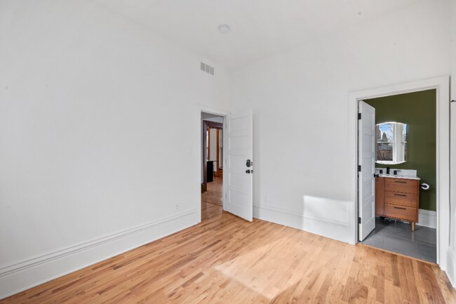 Foto del edificio - 1444 Stuart St