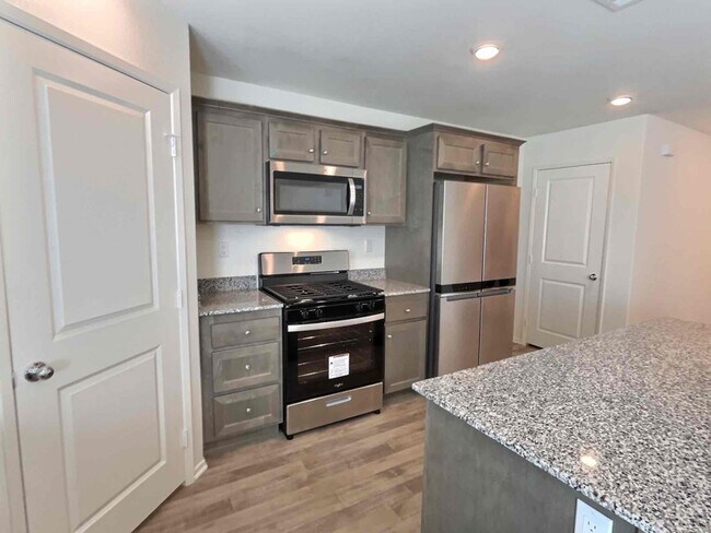Foto del edificio - 30863 Grand Prix Ct