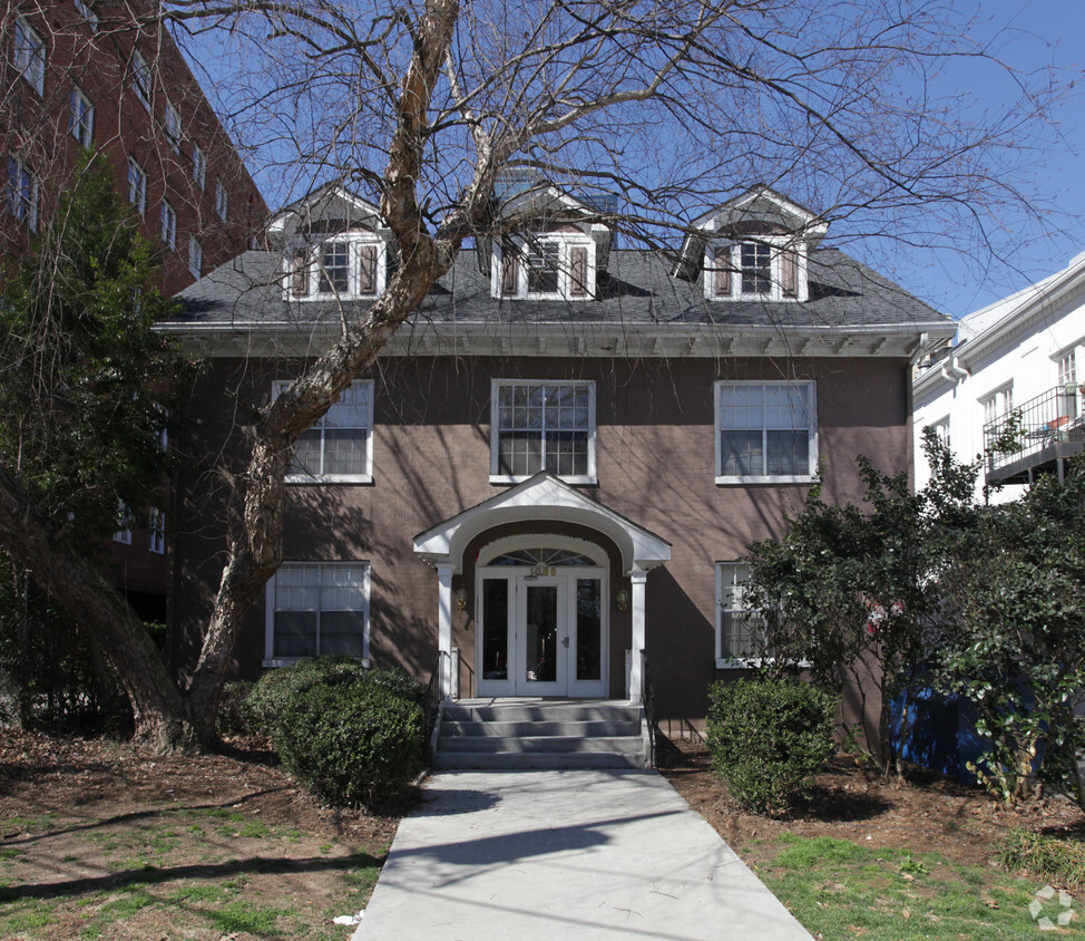 Building Photo - Parkside Apartments