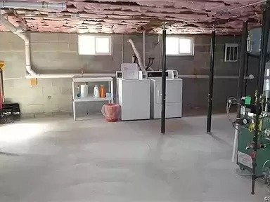 Building Photo - Two bedrooms and bath up stairs.