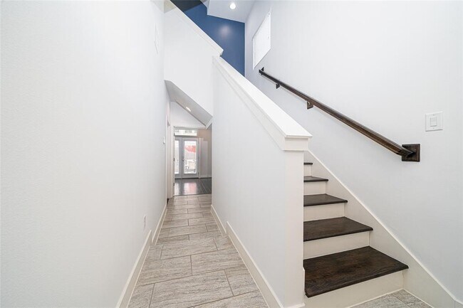 Foto del edificio - 715 Hartman St