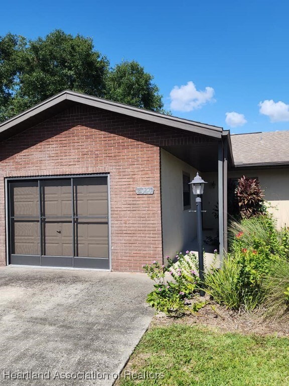 Foto principal - 4044 Leaf Rd