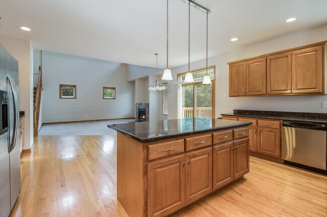 Building Photo - 26605 Dorothy Ct