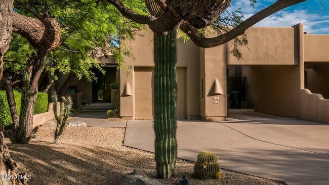 Foto del edificio - 9165 E Sunflower Ct