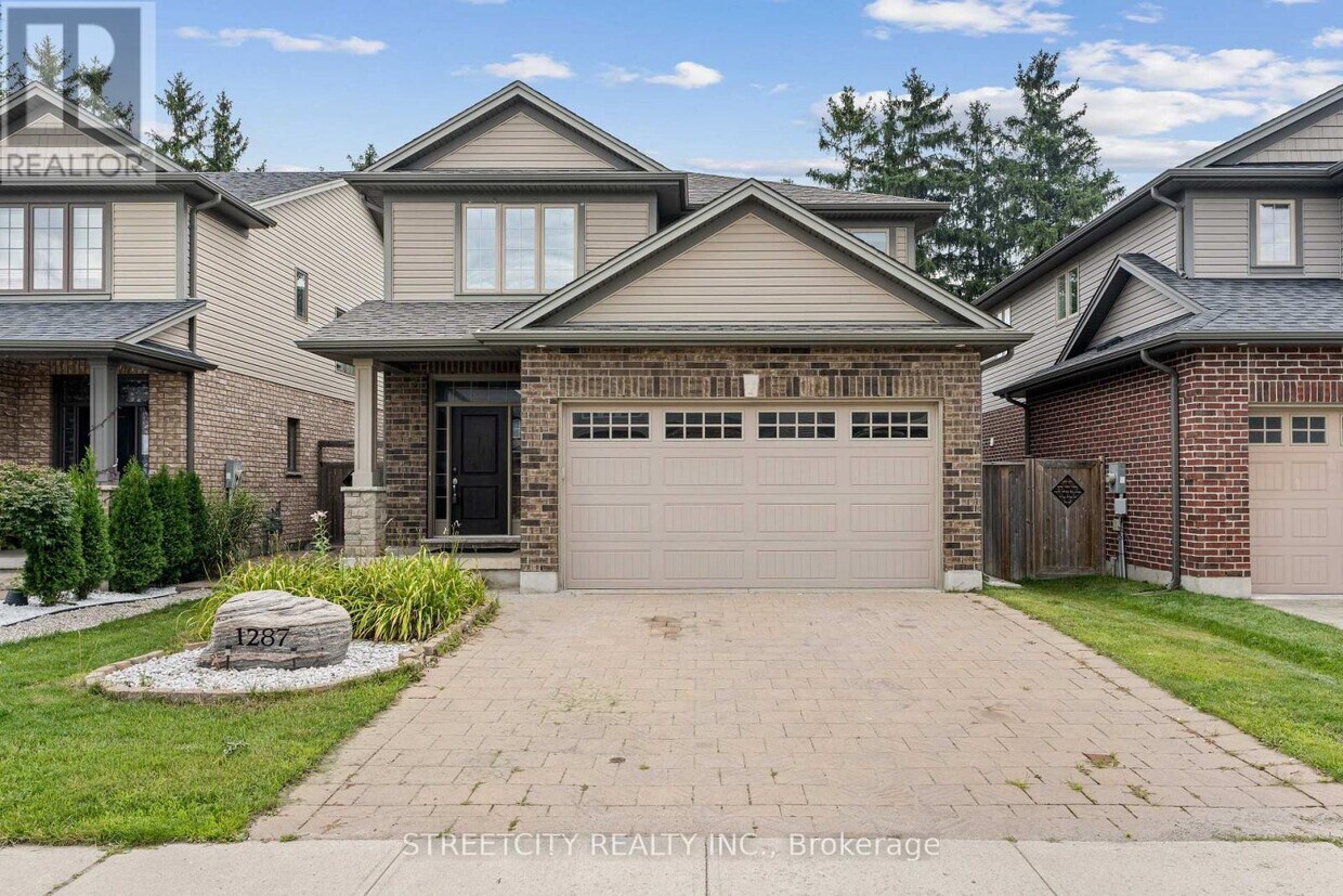 Photo principale - 1287 Howlett Cir