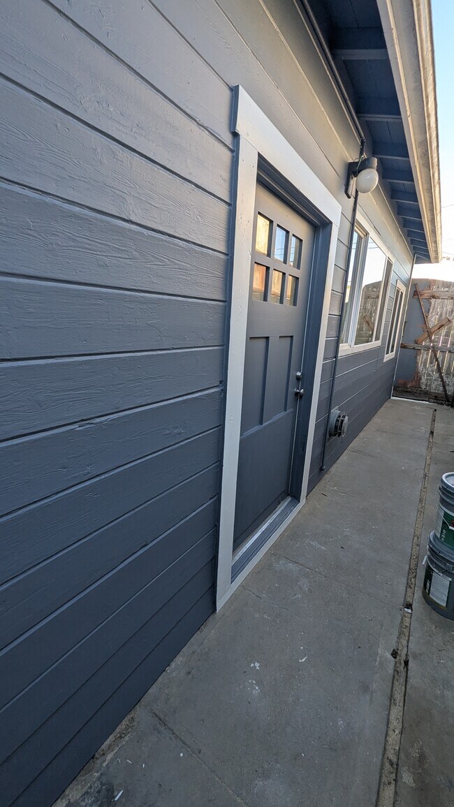 Foto del edificio - 392 West Center Ave