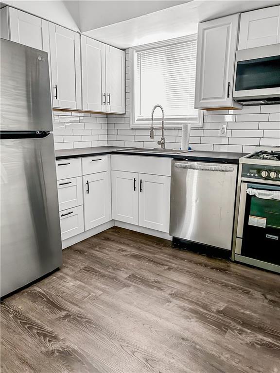 Primary Photo - 2218 E 60th Pl