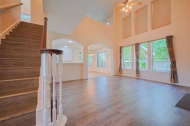 Building Photo - 3630 Shady Grove Dr