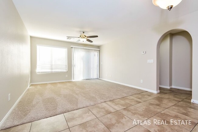 Building Photo - Lovely 4-Bedroom Home with Bedroom Downsta...