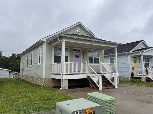 Foto del edificio - 321 Hemlock Cir