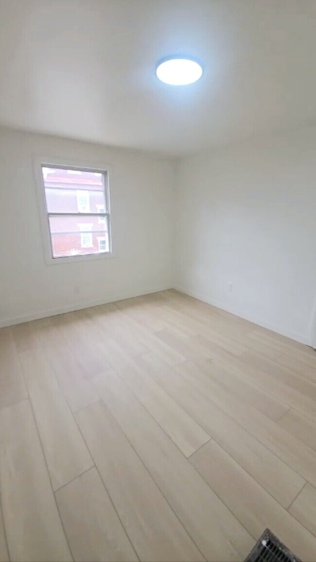 Foto del edificio - 311 Hilton Pl