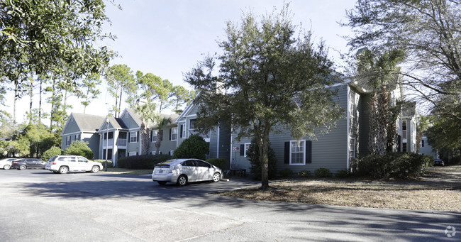 Building Photo - Amelia Lakes Luxury Condominiums