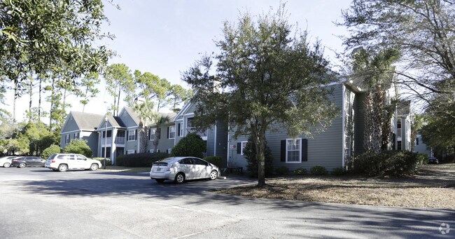 Foto del edificio - Amelia Lakes Luxury Condominiums