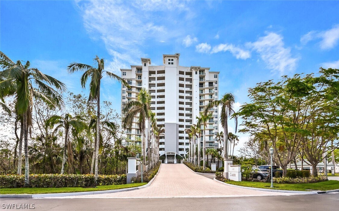 425 Cove Tower Dr Unit 504, Naples, FL 34110 Condo for Rent in Naples