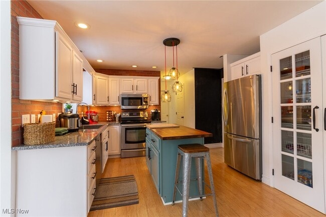 Foto del edificio - 889 Holborn Rd