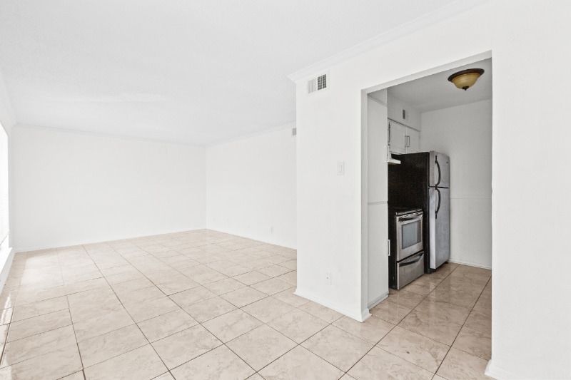Foto principal - 6611 Southpoint St