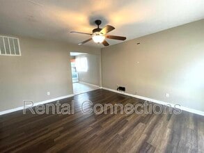 Building Photo - 1307 W White St