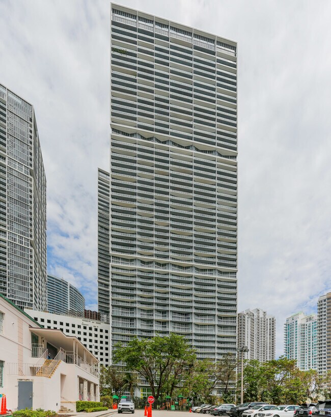 Icon Brickell Tower 2 Apartments Miami, FL