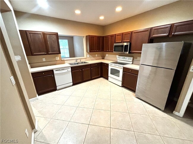 Building Photo - 3960 Cherrybrook Loop