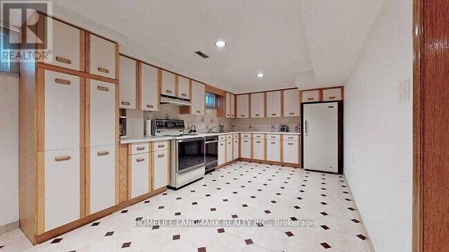 Building Photo - 27 Foundry Crescent