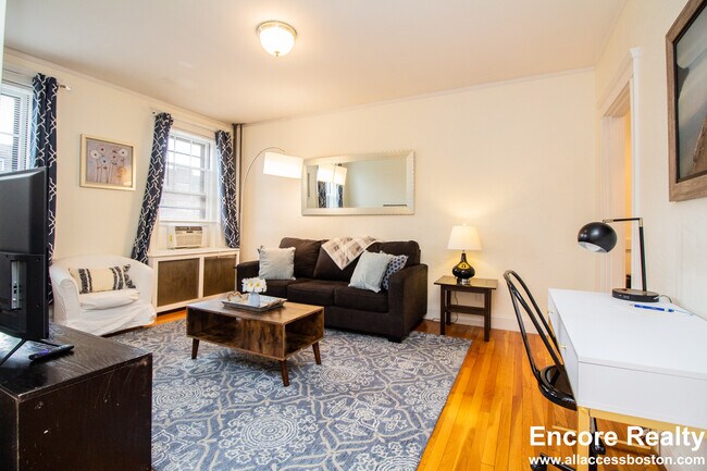 Foto del edificio - 1945 Commonwealth Ave