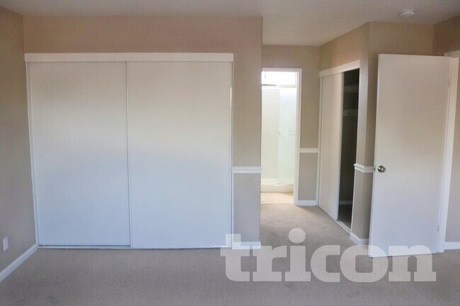 Building Photo - 3026 Marbury Ct