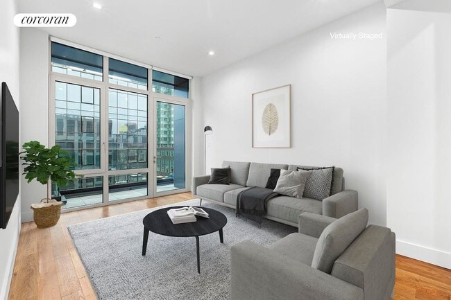 Foto del edificio - 21-59 44th Drive 2C